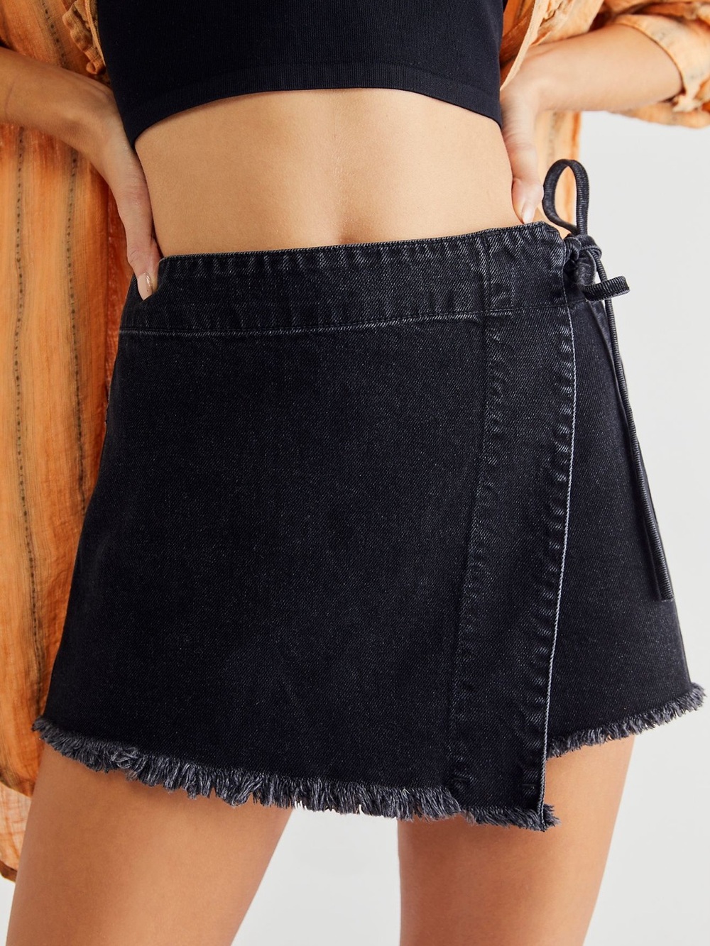 Free People We the Free Emmy Denim Tie Wrap Skort Black Size 12 High Rise Shorts